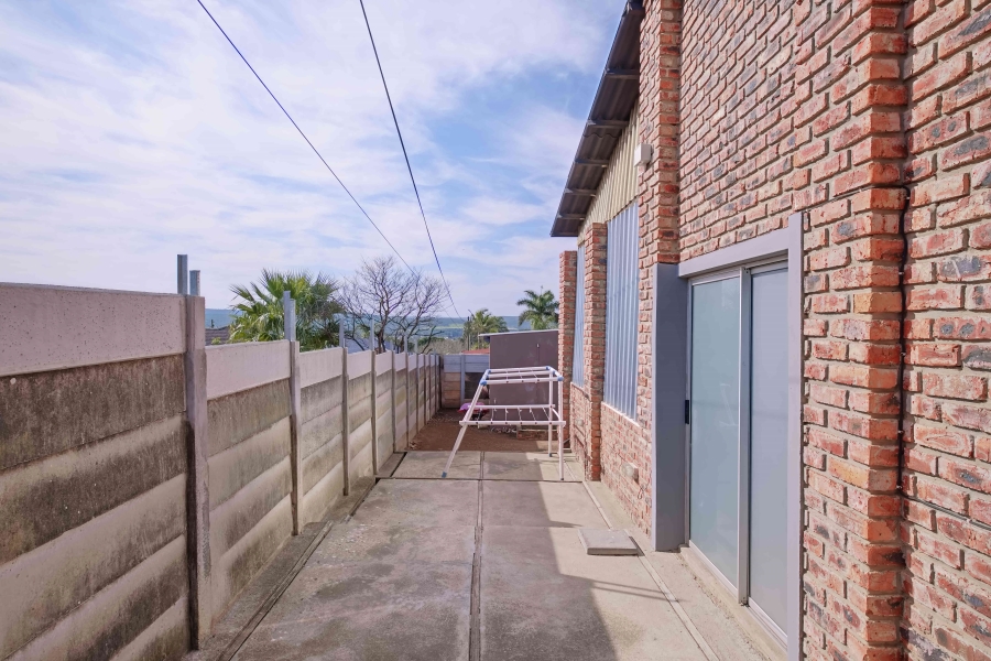 3 Bedroom Property for Sale in Heuwelkruin Eastern Cape